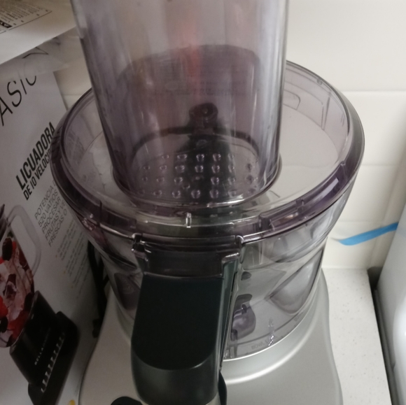 8 cup Food processor - Picture 2 of 4